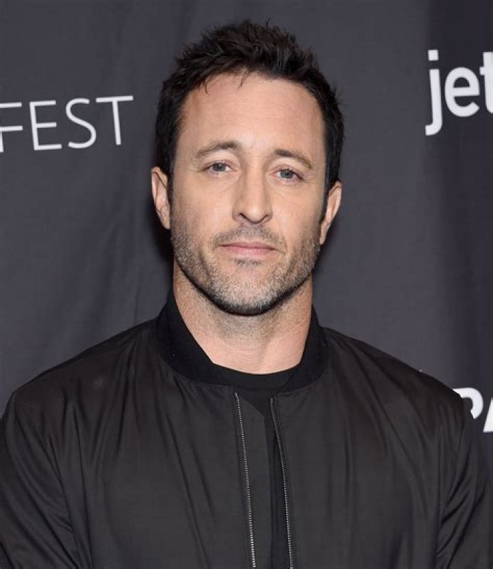 Alex O'Loughlin IMDb