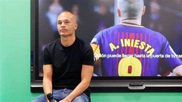 Andrés Iniesta le envió emotivo mensaje a Juan Román Riquelme por su
