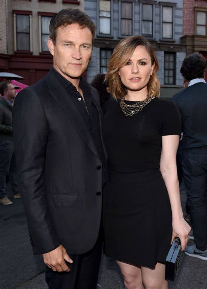 Anna Paquin and Stephen Moyer take their twins Poppy and Charlie on a