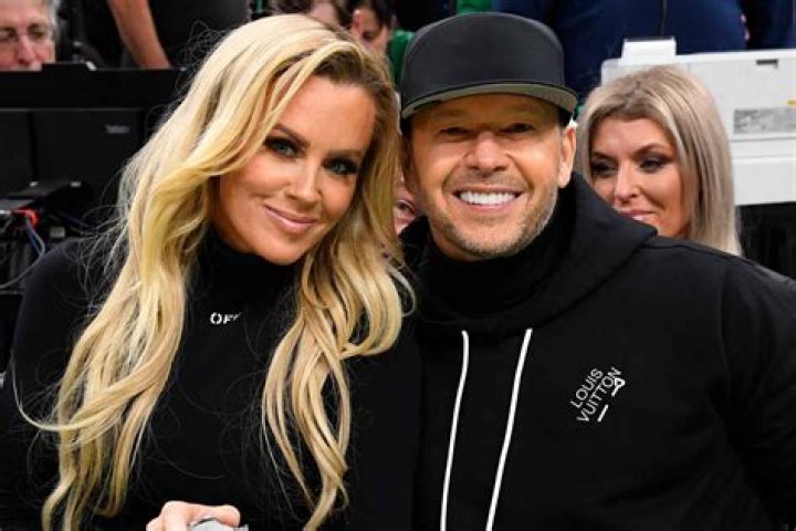 Are Jenny and Donnie still married?