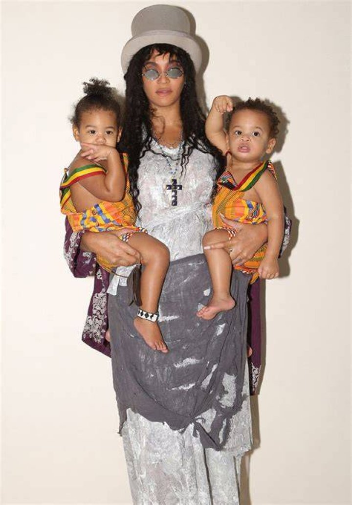 Beyonce Shares Her Family’s Halloween Costume with Photo Featuring All
