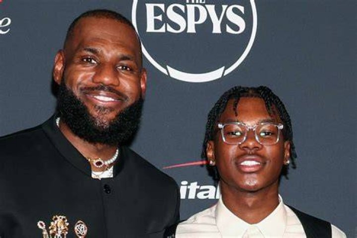 Bryce James, LeBron's son, transfers to Notre Dame High School