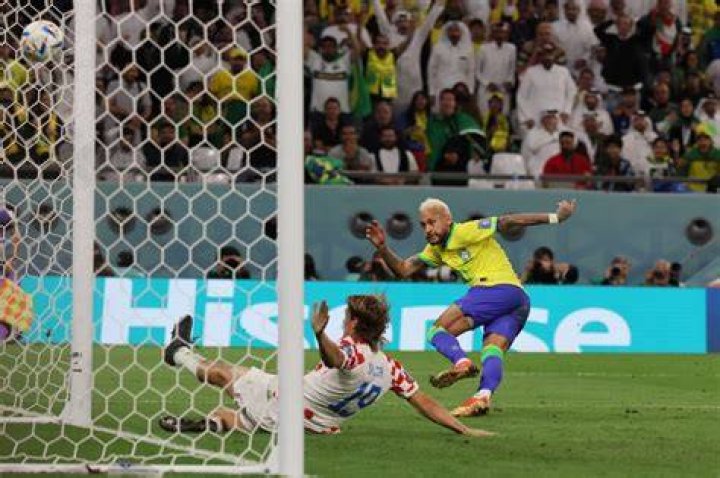 Com gol de Vinícius Júnior, Real Madrid vence Liverpool e é campeão da