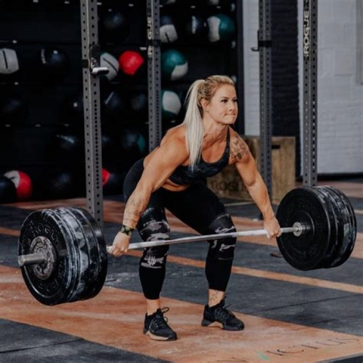 Dani Speegle Diet Plan and Workout Routine (June 2024) Tikkay Khan