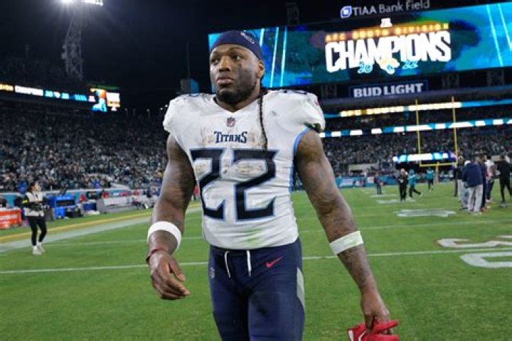 Derrick Henry on Titans Legend Eddie “He is Like a Brother to Me”
