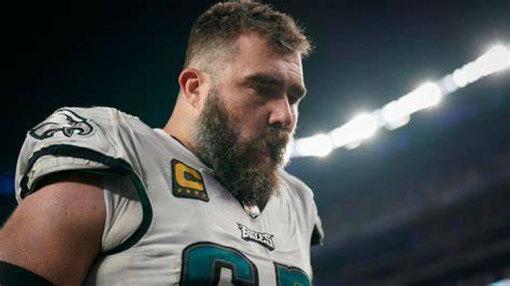 Eagles fourtime AllPro center Jason Kelce announces he will return
