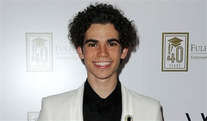 General picture of Cameron Boyce Photo 5 of 498 Cameron boyce