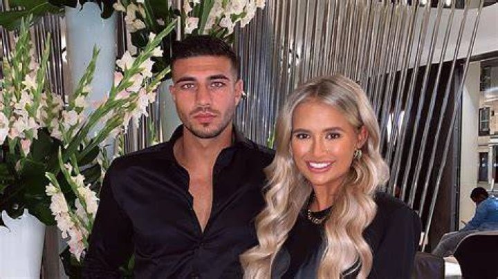 HottieAlarm MollyMae Hagues Partner Tommy ist in Topform!