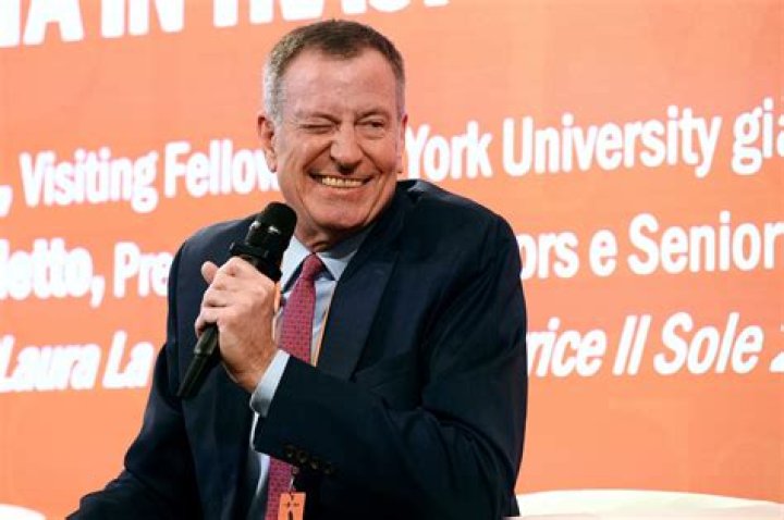 Is Mayor Bill de Blasio Guilty of Accepting Bribes? Observer