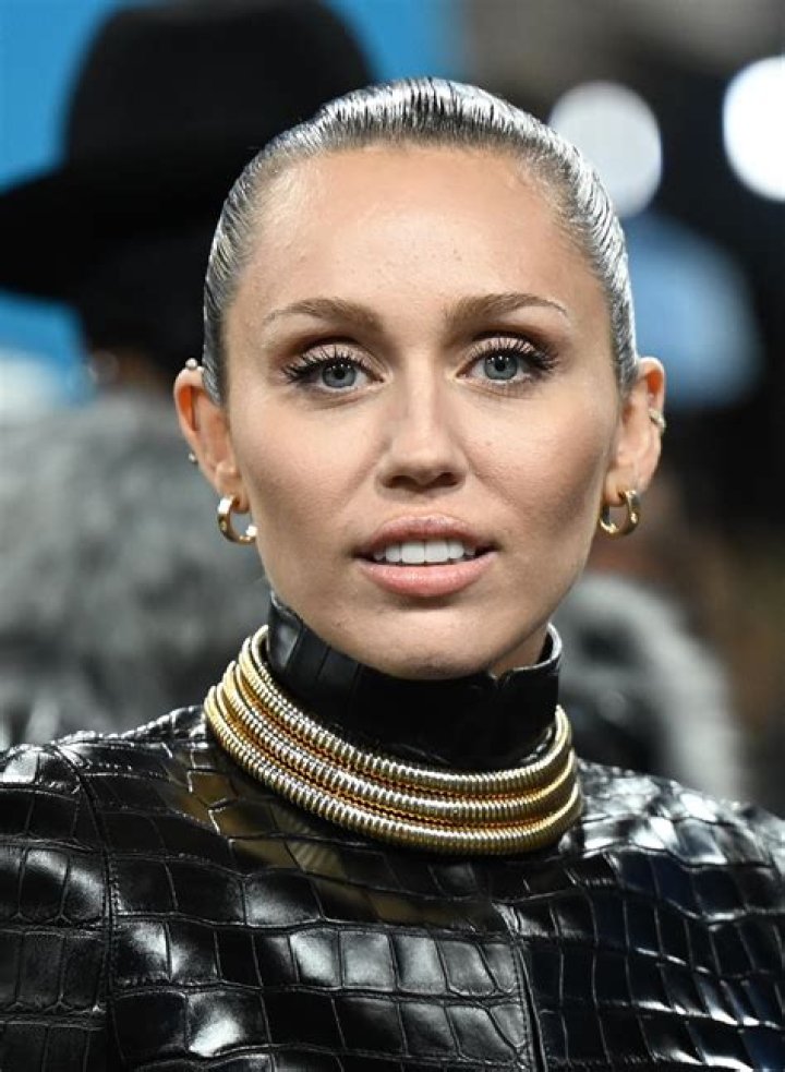 Is Miley Cyrus Close With Her Mom Tish?