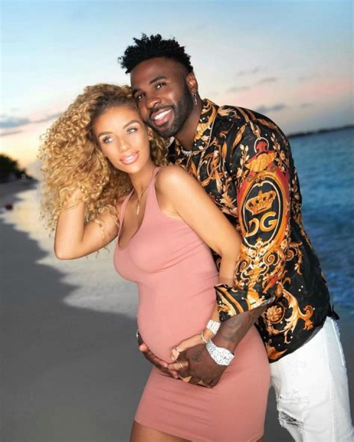 Jason Derulo Expecting First Child with Jena Frumes