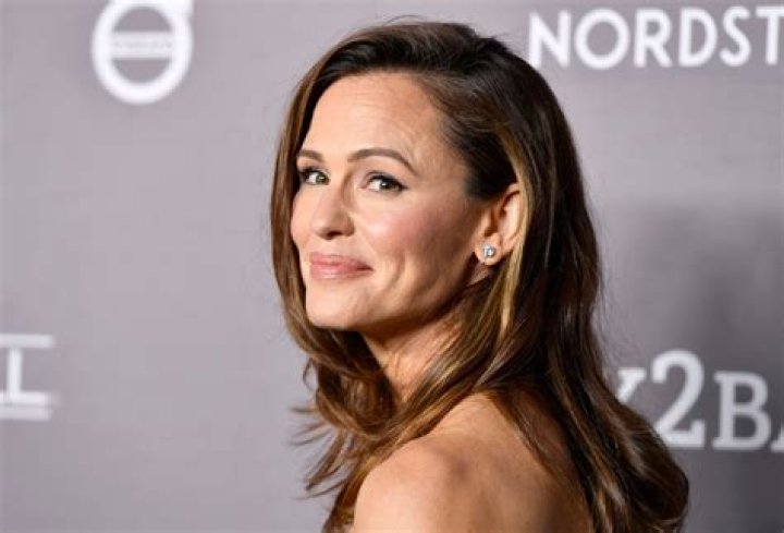 Jennifer Garner celebrity net worth salary, house, car