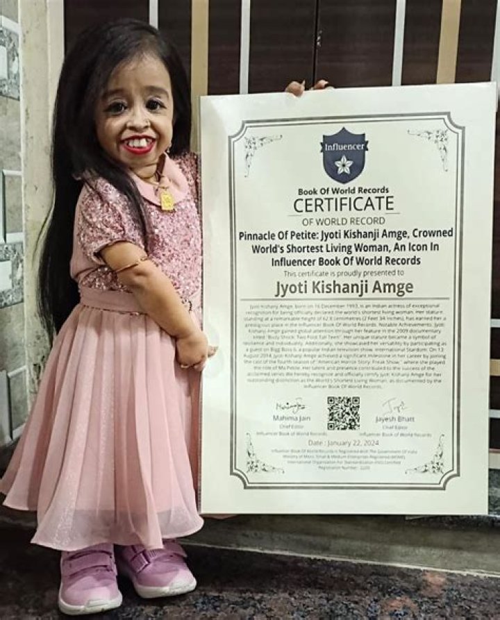 Jyoti Amge Here's the Entire Cast of Freak Show, American Horror Story's Fourth Season