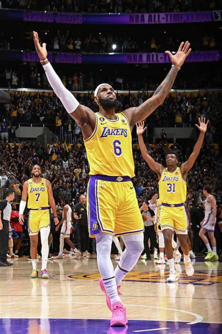 LeBron James Celebrates NBA Win with FaceTime Call to His Mom