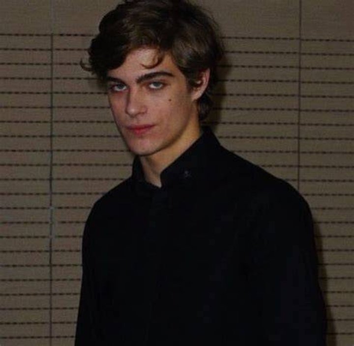 Lorenzo Zurzolo Baby netflix, Pretty boys, Pretty men