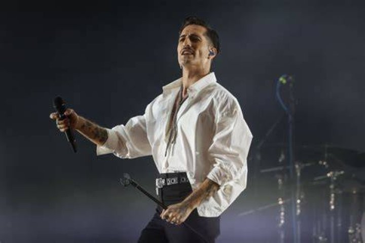 M&aring;neskin's Damiano David and Dove Cameron confirm relationship at pre