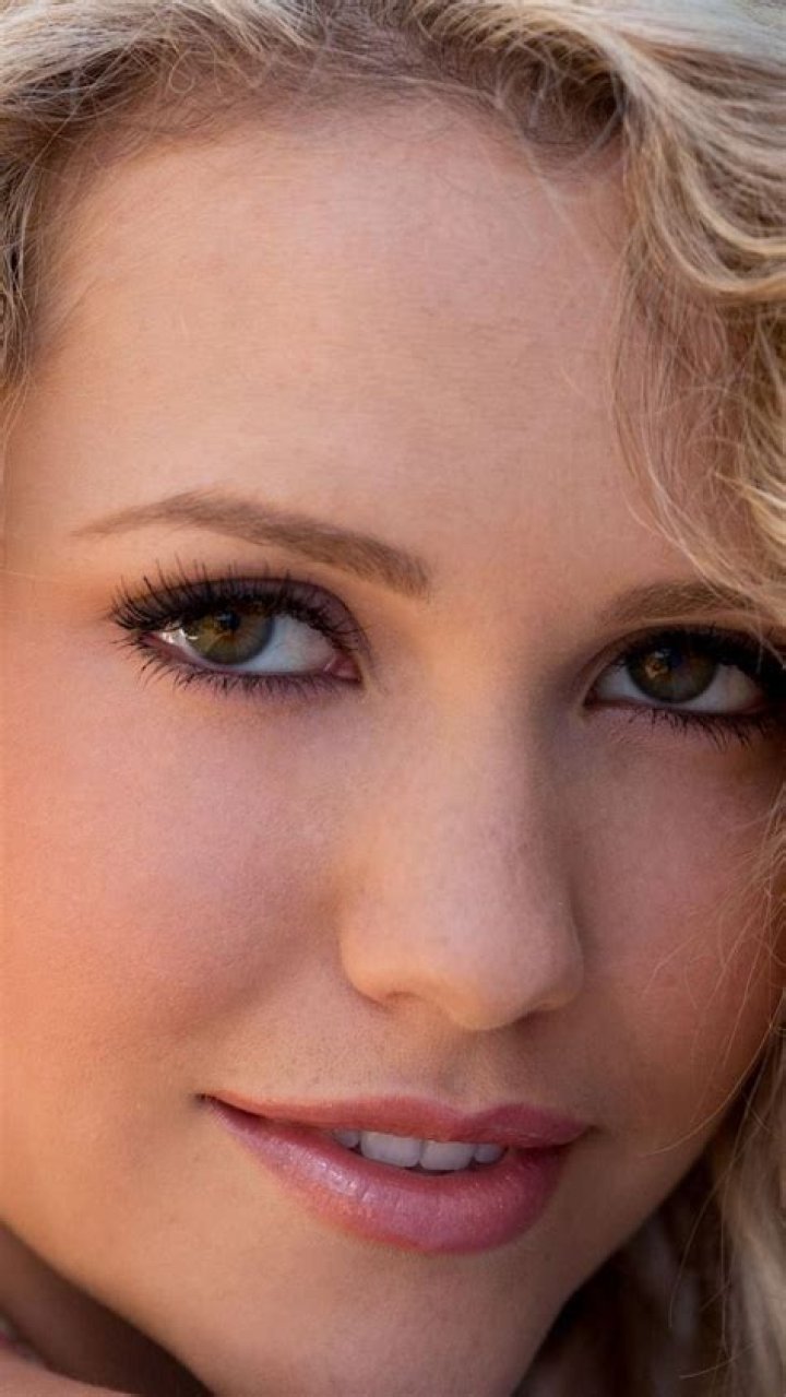 Mia Malkova Mobile Wallpapers Wallpaper Cave