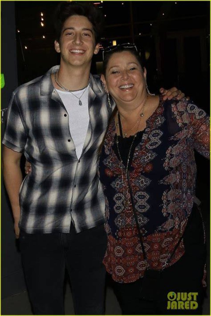 Milo Manheim Joins His Mom For a Movie Night! Photo 1251282 Photo