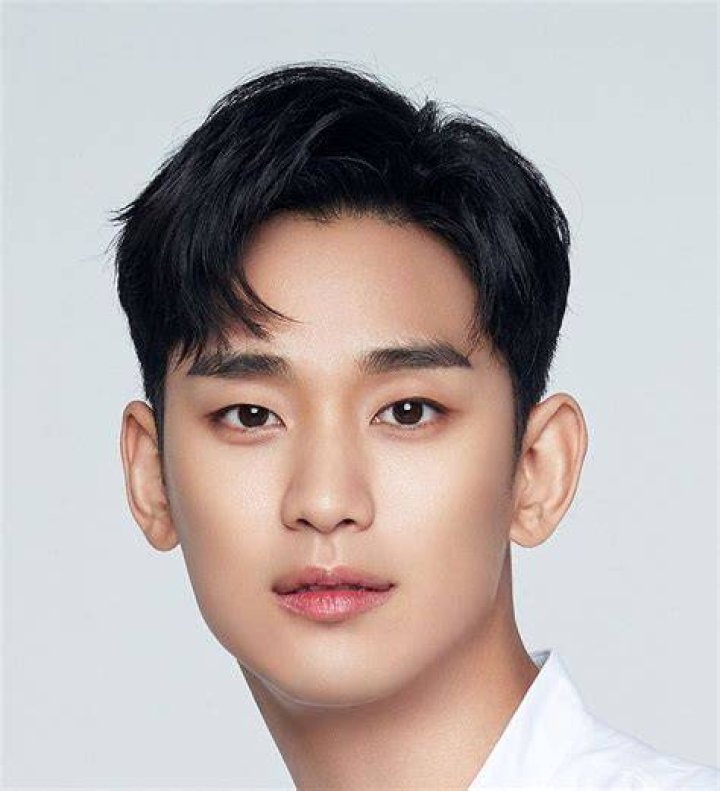 Movies With Kim Soo-hyun And Seo Ye-ji: A Guide To Their Cinematic Collaborations