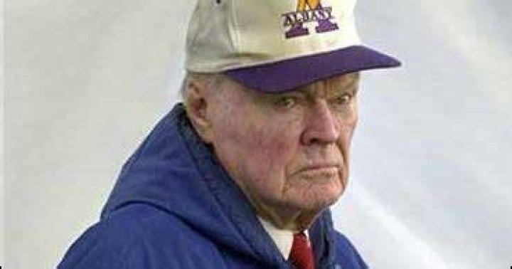 NFL Legend Wellington Mara Dies CBS News