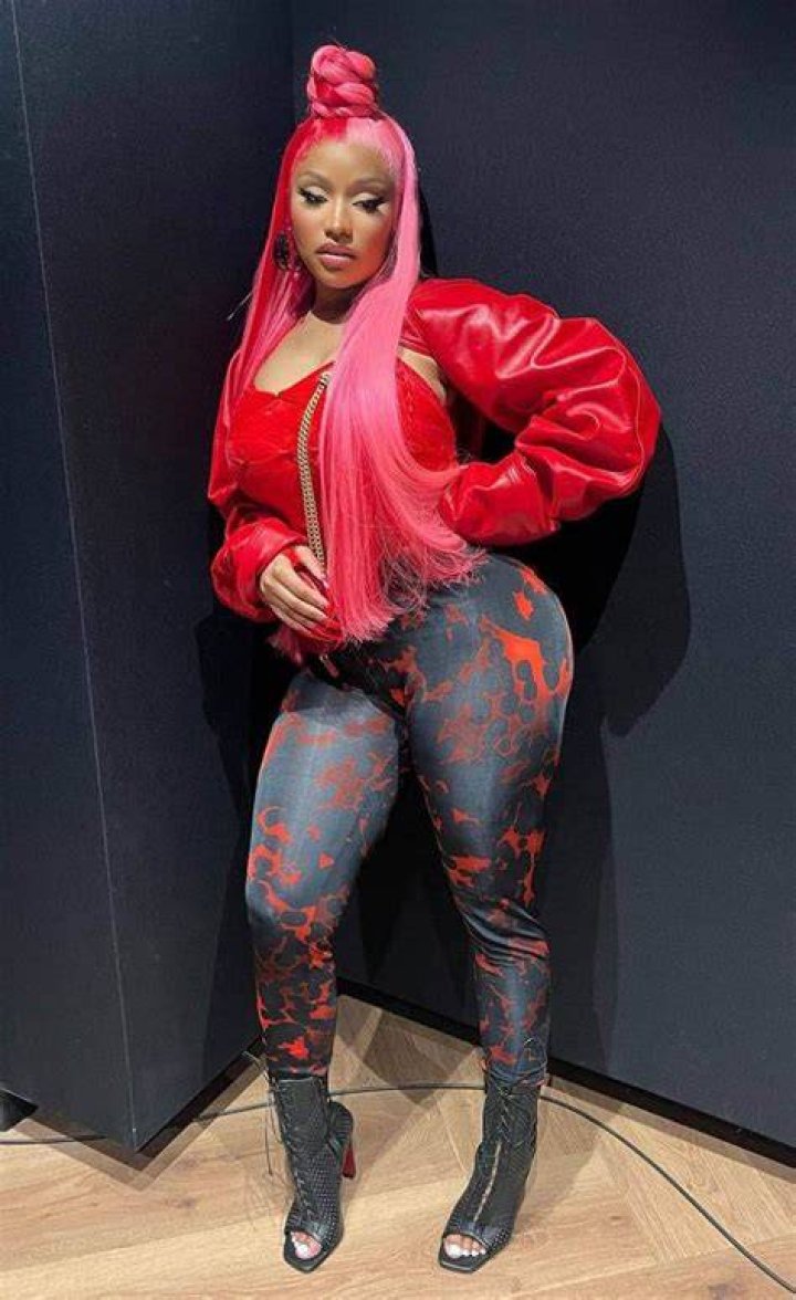 Nicki Minaj Unveils MASSIVE Weight Gain Fans Say She's SHAPED LIKE
