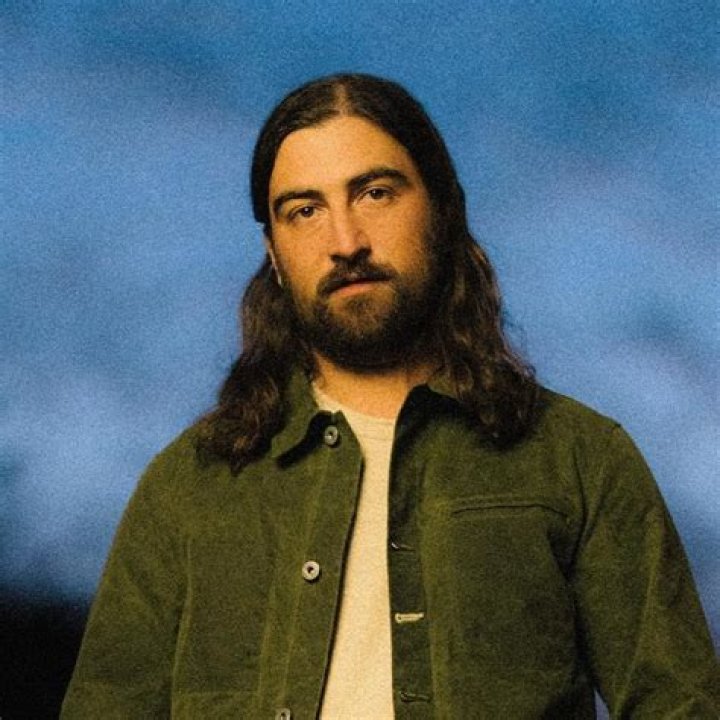 Noah Kahan latest news, related musicians and releases