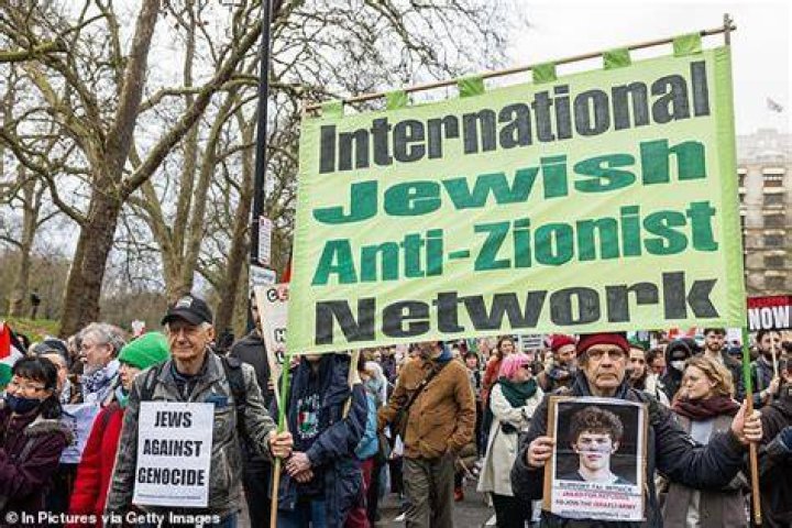 ProHamas Protesters Claim Jewish Star Jerry Seinfeld In