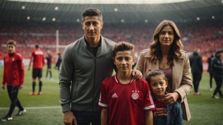 Robert Lewandowski&rsquo;s Family Parents, Siblings, Wife & Children