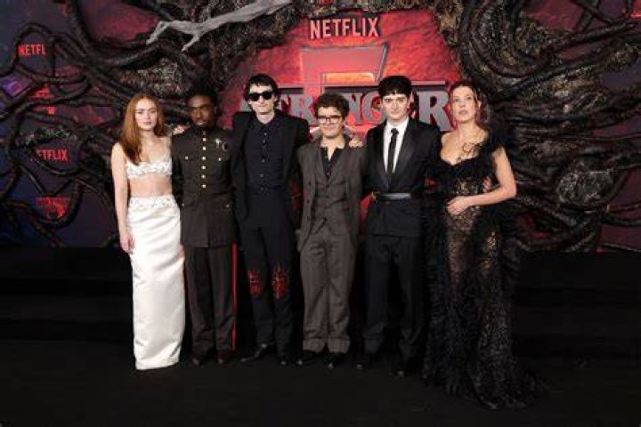 Stranger Things 4 on Twitter "STRANGER THINGS 5. 📺💥 StrangerThings