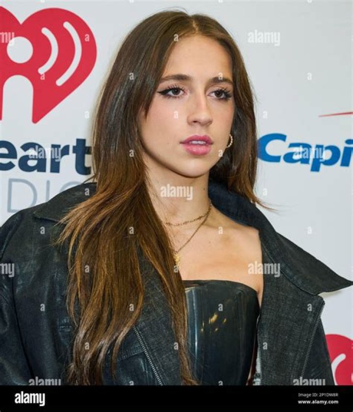 TATE MCRAE at Q102 Jingle Ball in Philadelphia 12/13/2021 HawtCelebs