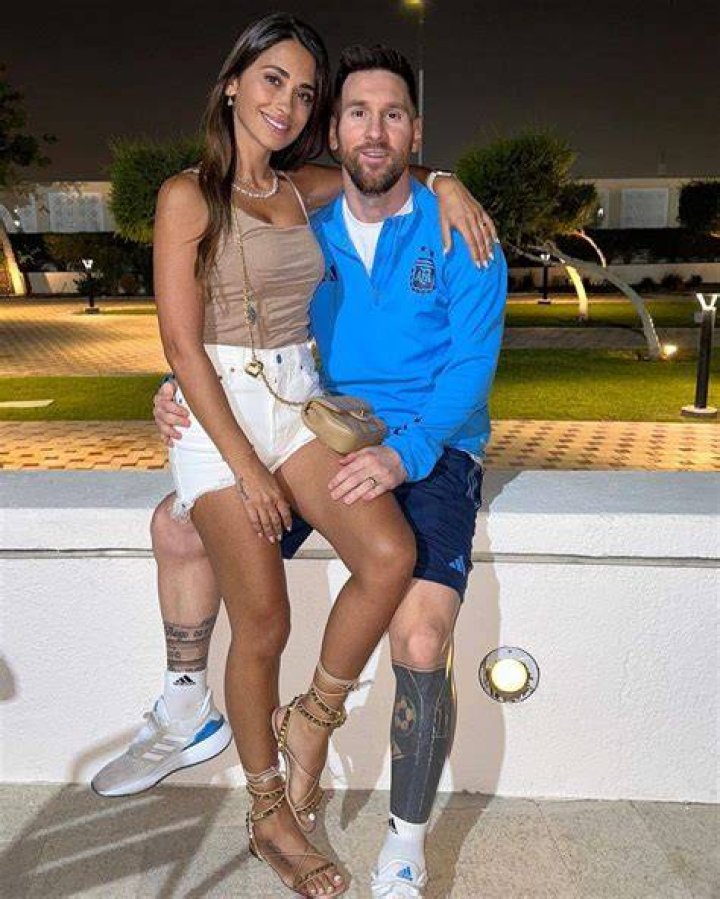 Who is Antonella Roccuzzo? What is the relation between Antonella